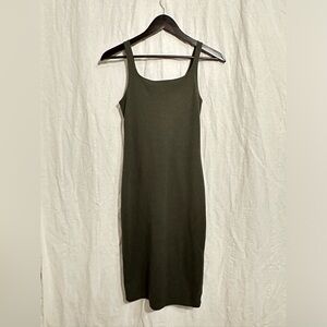 Elegant Olive Green Sleeveless Dress